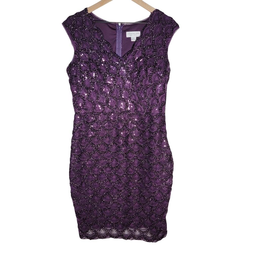 Jackie Jon Sequin Purple Scallop Sheath Dress Size 8 NWT